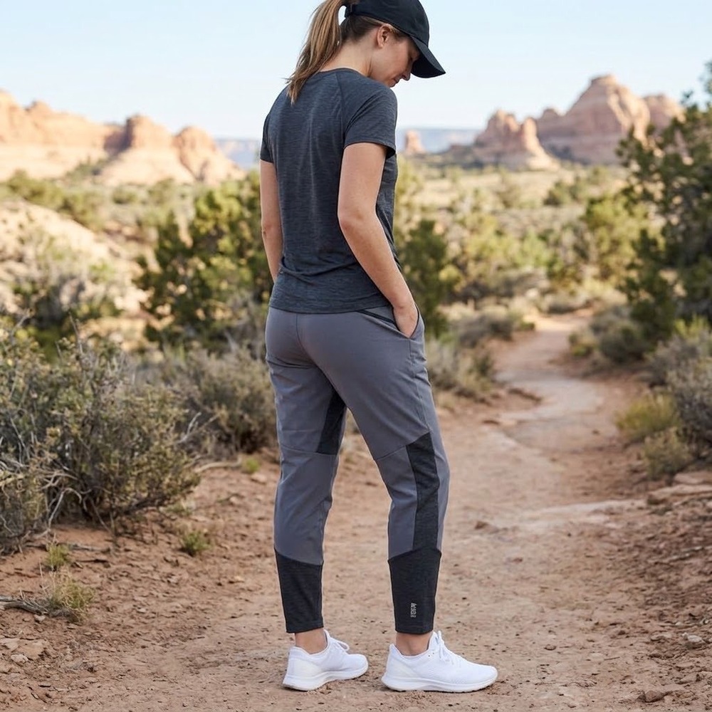 REI Co-op Swiftland Hybrid Running Pants Gray Joggers Womens Small